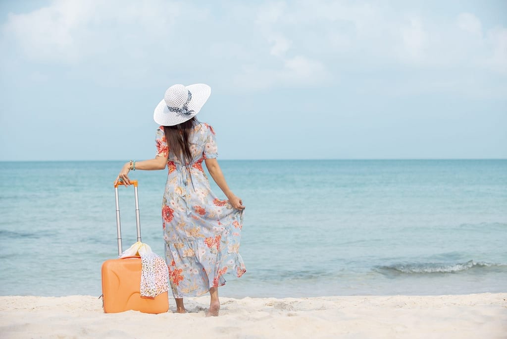 The Essential Beach Holiday Packing List (From a Stylist)
