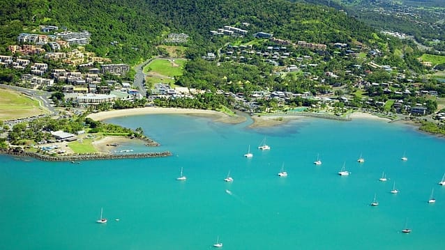 Airlie Beach overview
