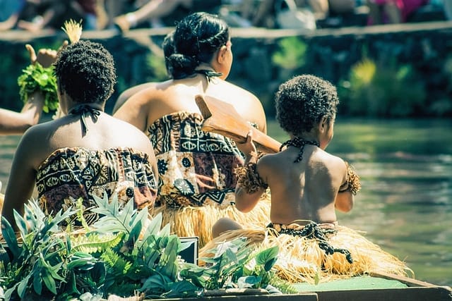 hawaiian family on boat